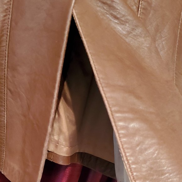 Men's 40 L Brown Leather Jacket - Picture 13 of 14